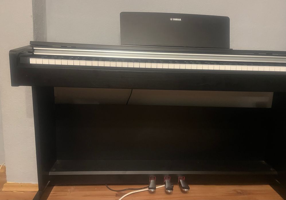Pianino cyfrowe Yamaha YDP 142