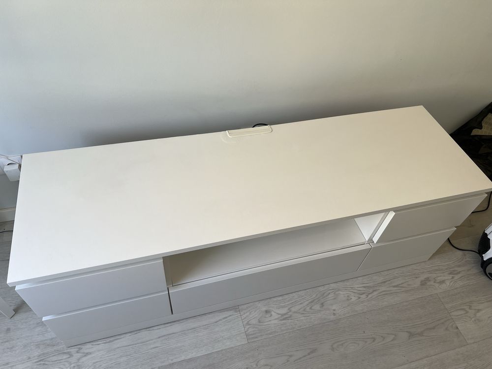 Movel de TV MALM (IKEA)