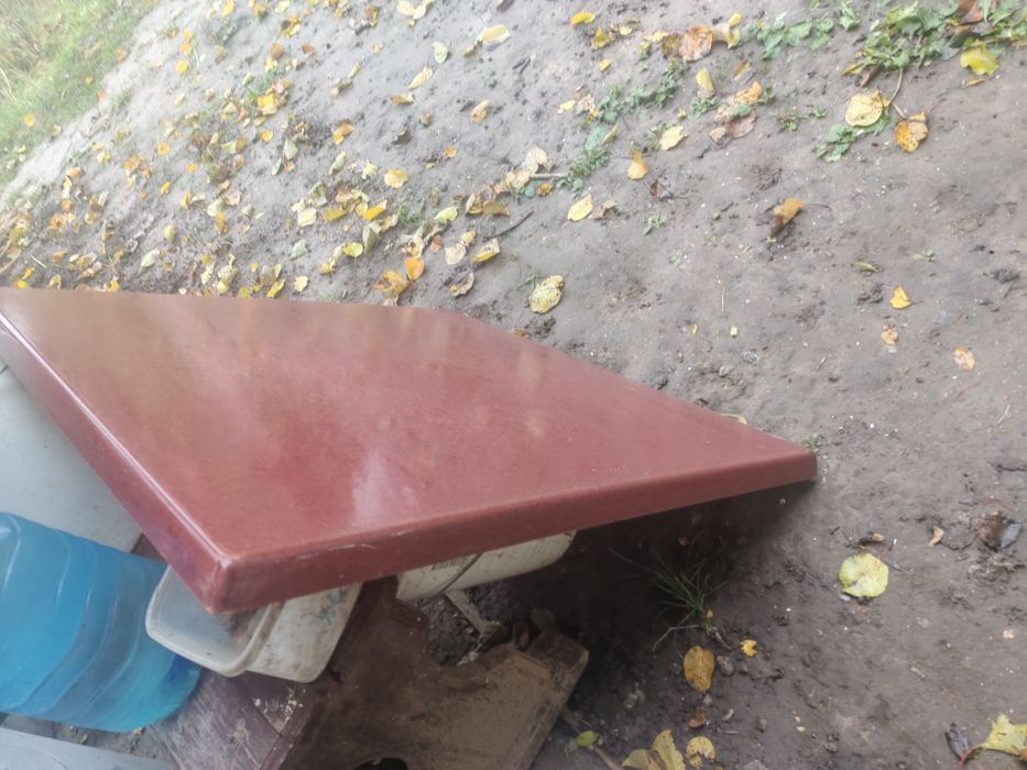 80х80 Стіл в кафе, додому з металевими ніжками