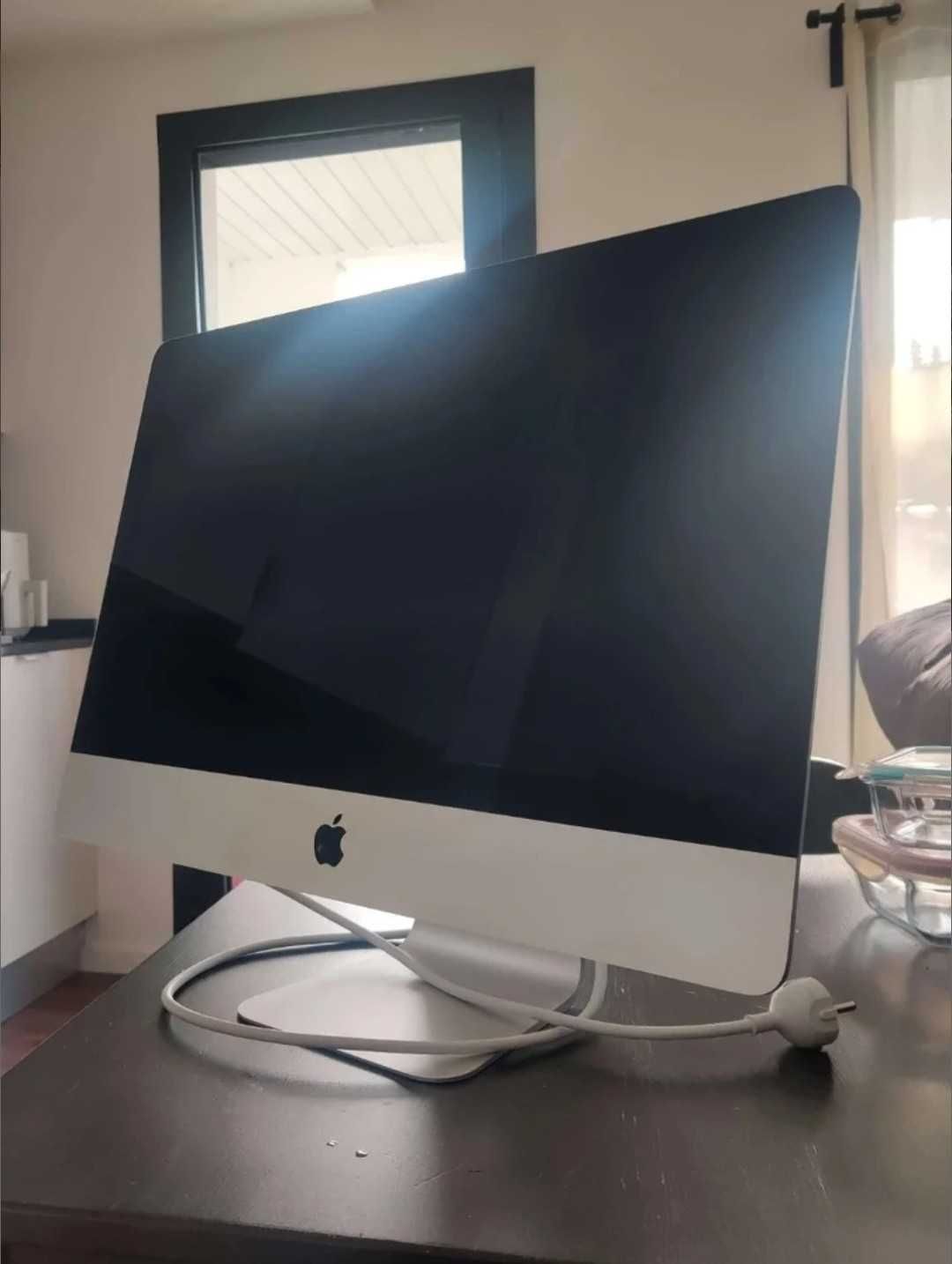 iMac 21' 2015, semi novo