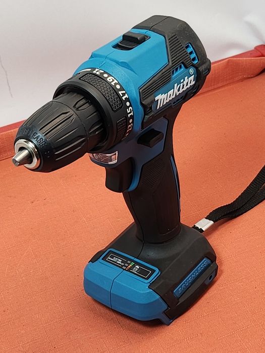 Wiertarko-wkrętarka akumulatorowa Makita