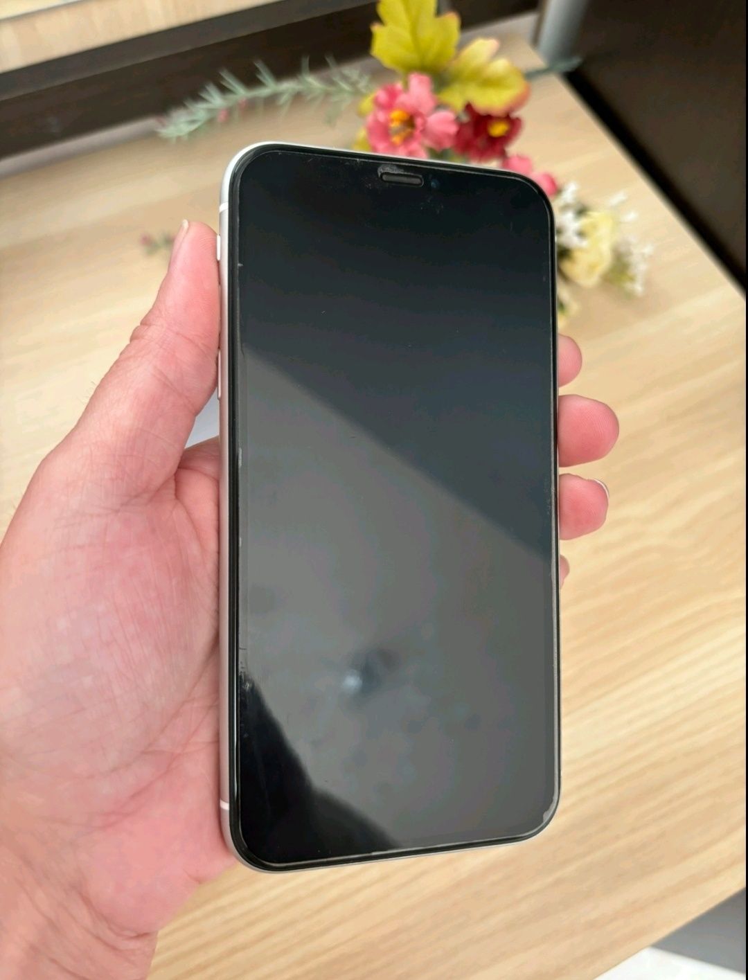 Айфон IPHONE XR 64 гигабайт білий