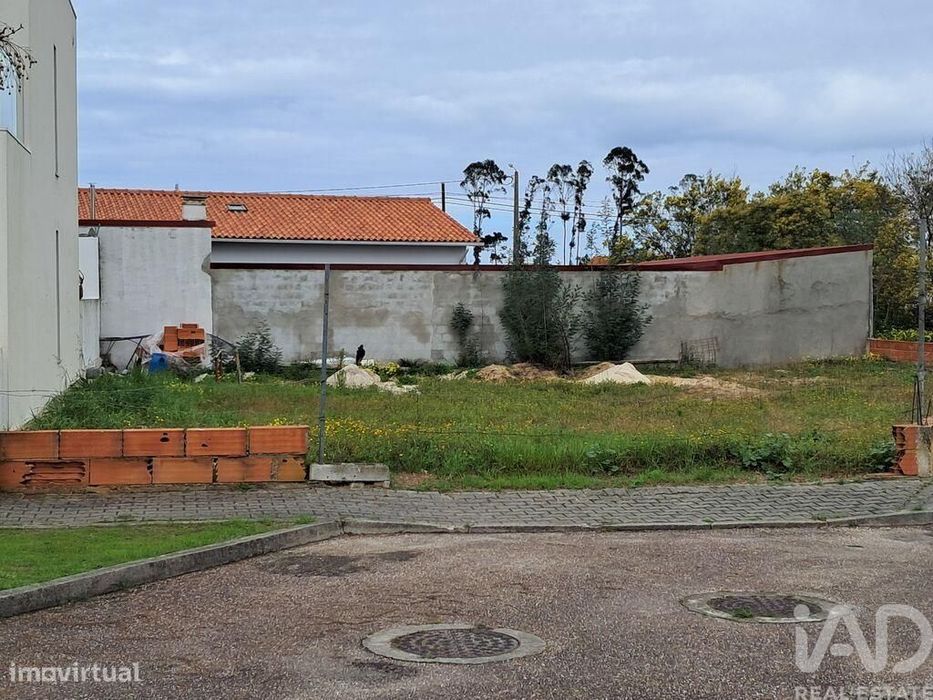 Terreno para construção em Vieira de Leiria de 354,00 m2