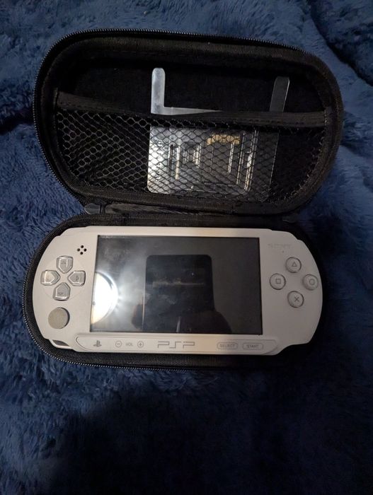 портативная консоль PSP 1004
