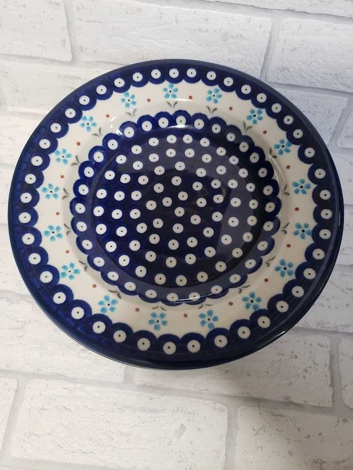 Zwstaw Ceramicznych talerzy glebokich w dek 168A