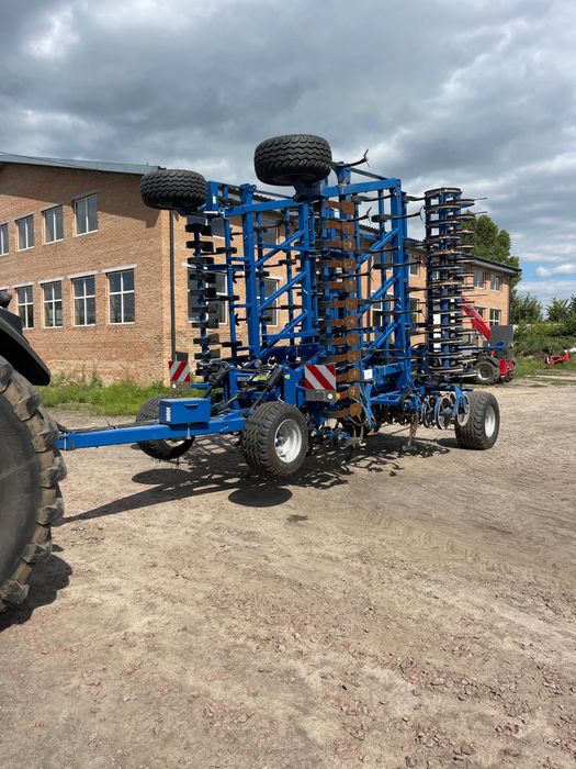 Продам культиватор Kockerling Allrounder 9м