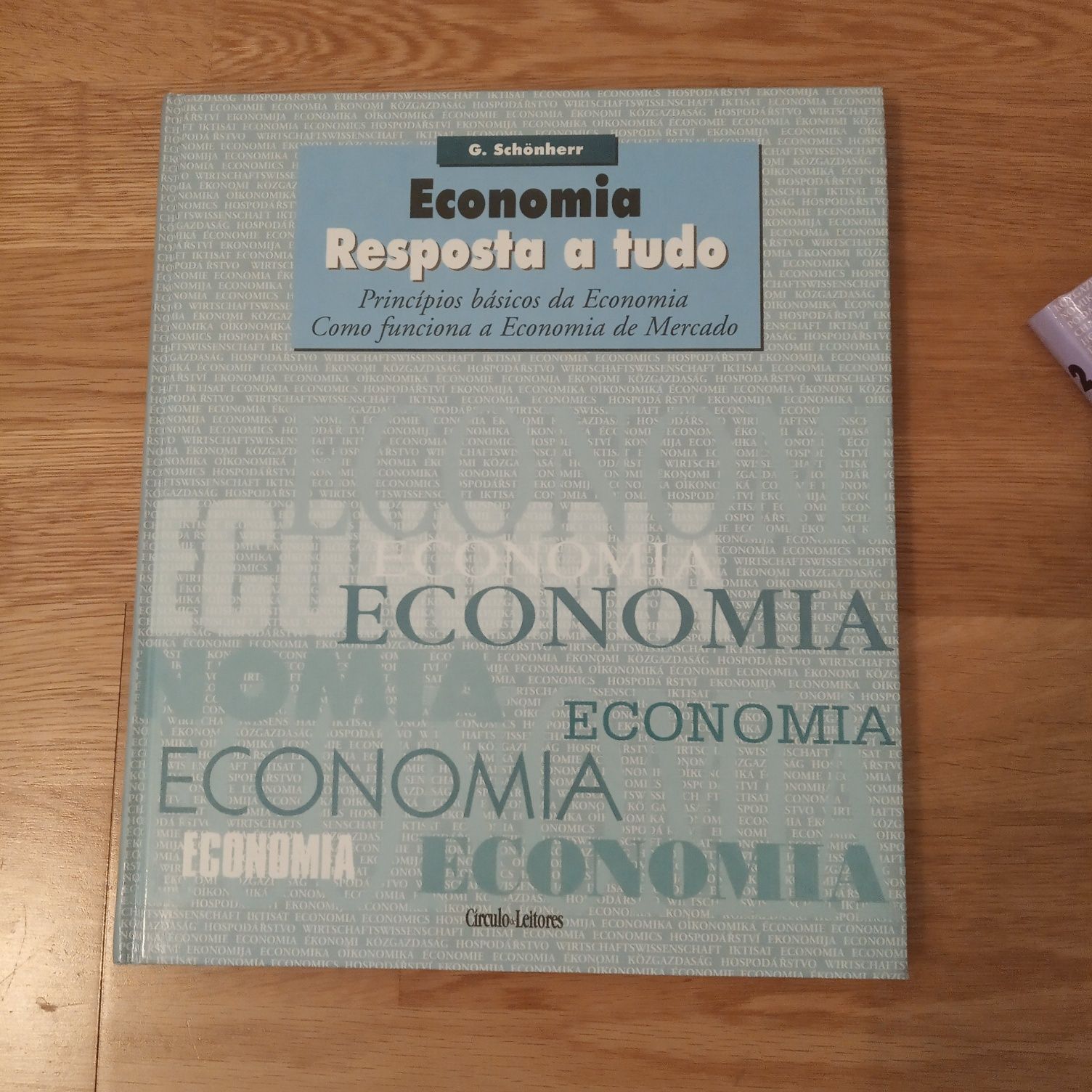 Coleção de livros "Economia - resposta a tudo" - círculo de leitores