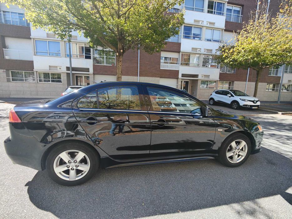 Mitsubishi Lancer Invite 1.5