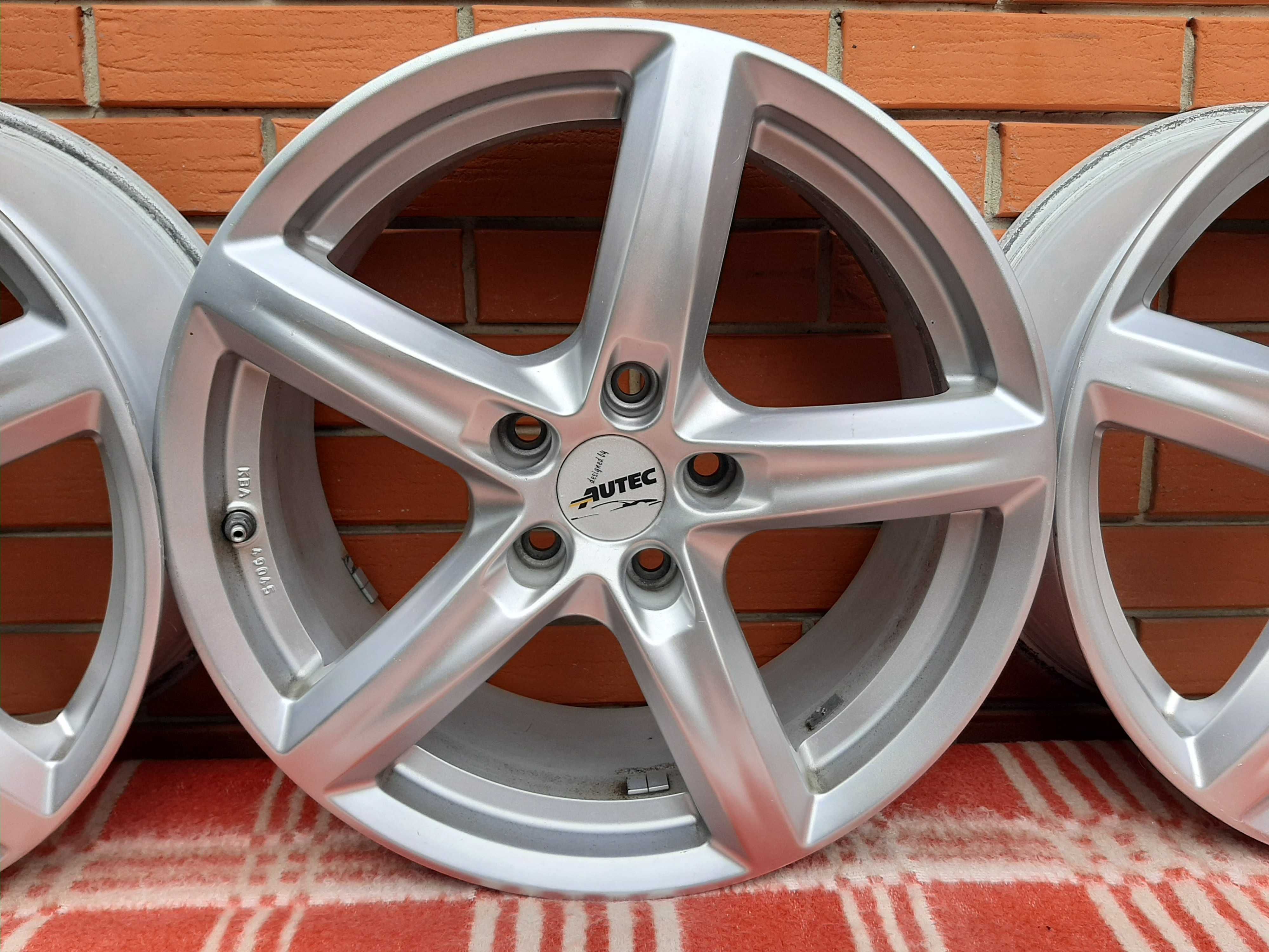 Диски Аutek модель Brock Alloy Wheels 7. J  5x R17 ET 45