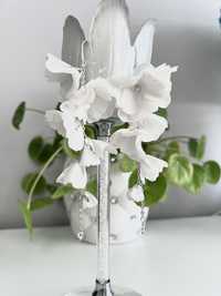Długie ślubne kolczyki model kwiaty białe