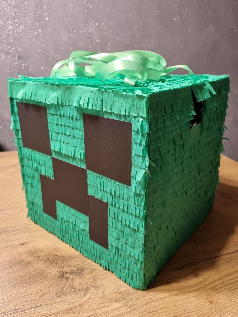 Sprzedam piniate Minecraft Creeper