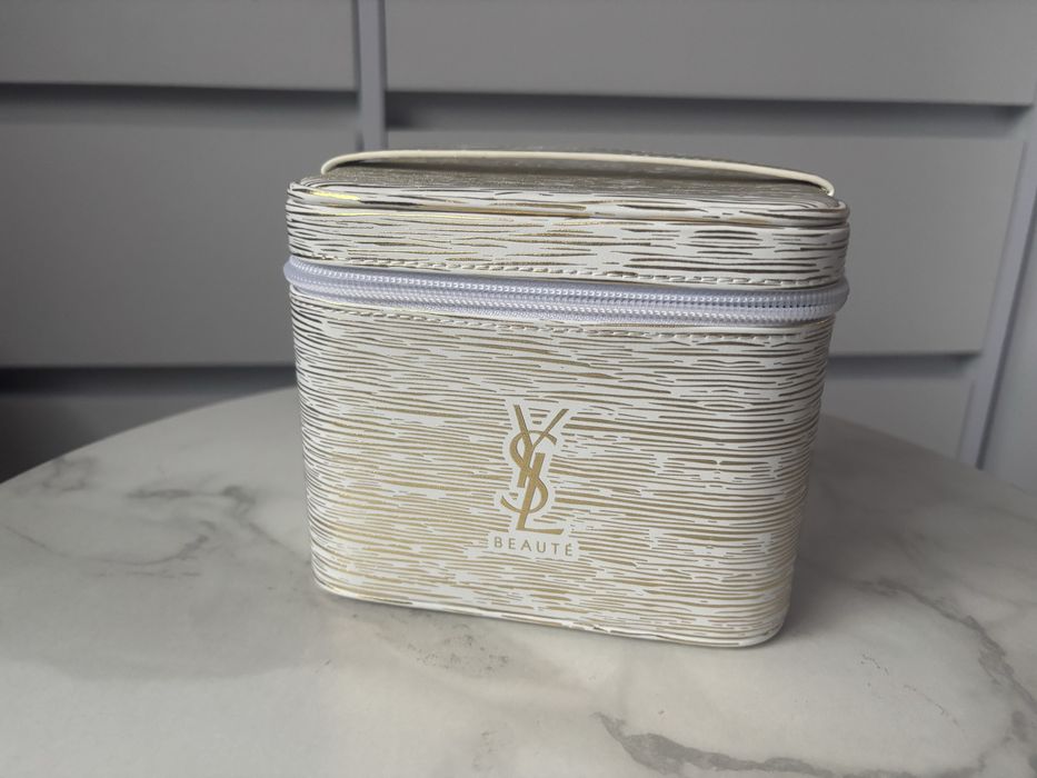 Kuferek Yves Saint Laurent Beaute