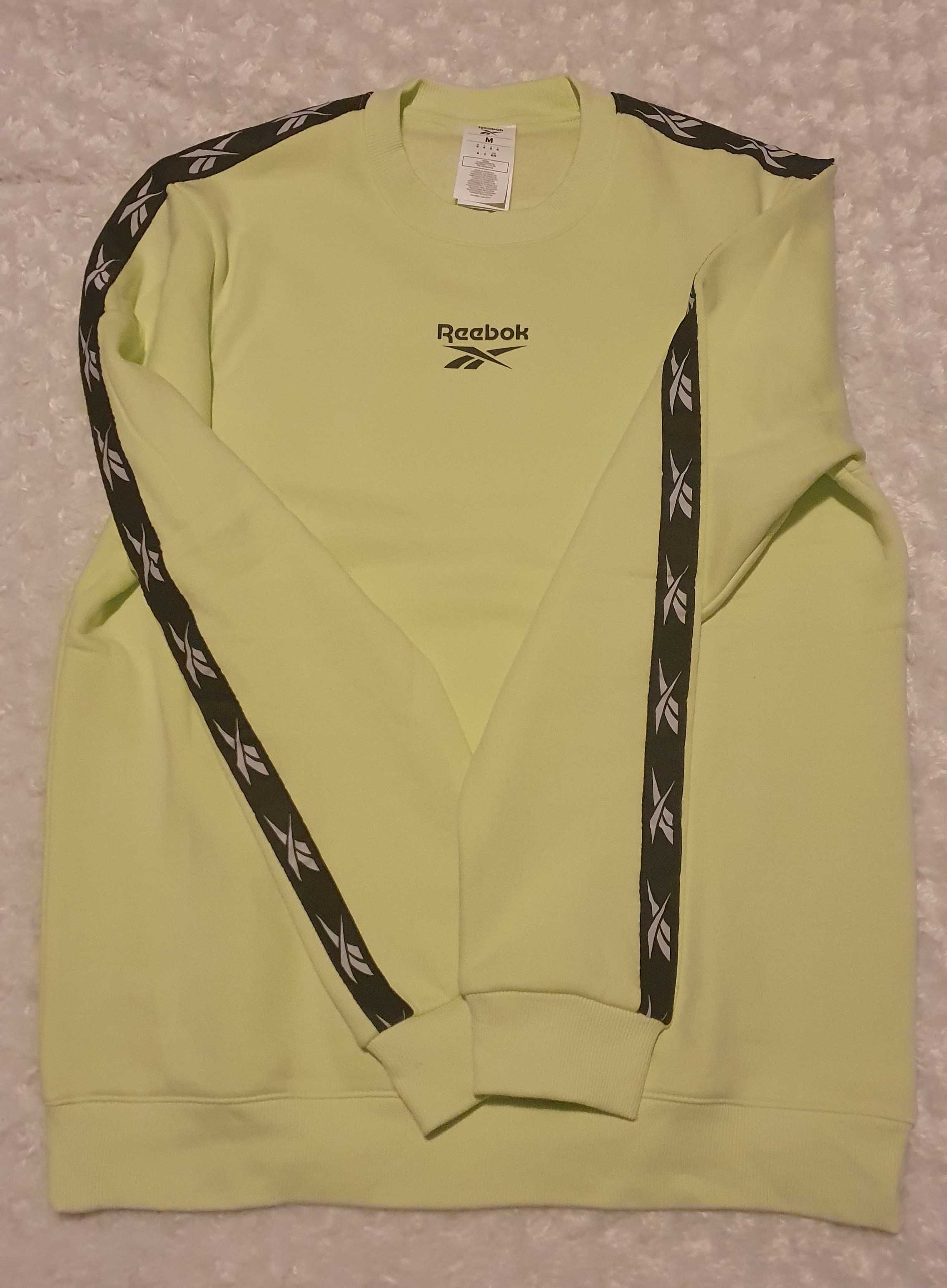 Reebok Sweater - M