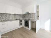 Apartamento renovado, com pátio - Centro de Setúbal