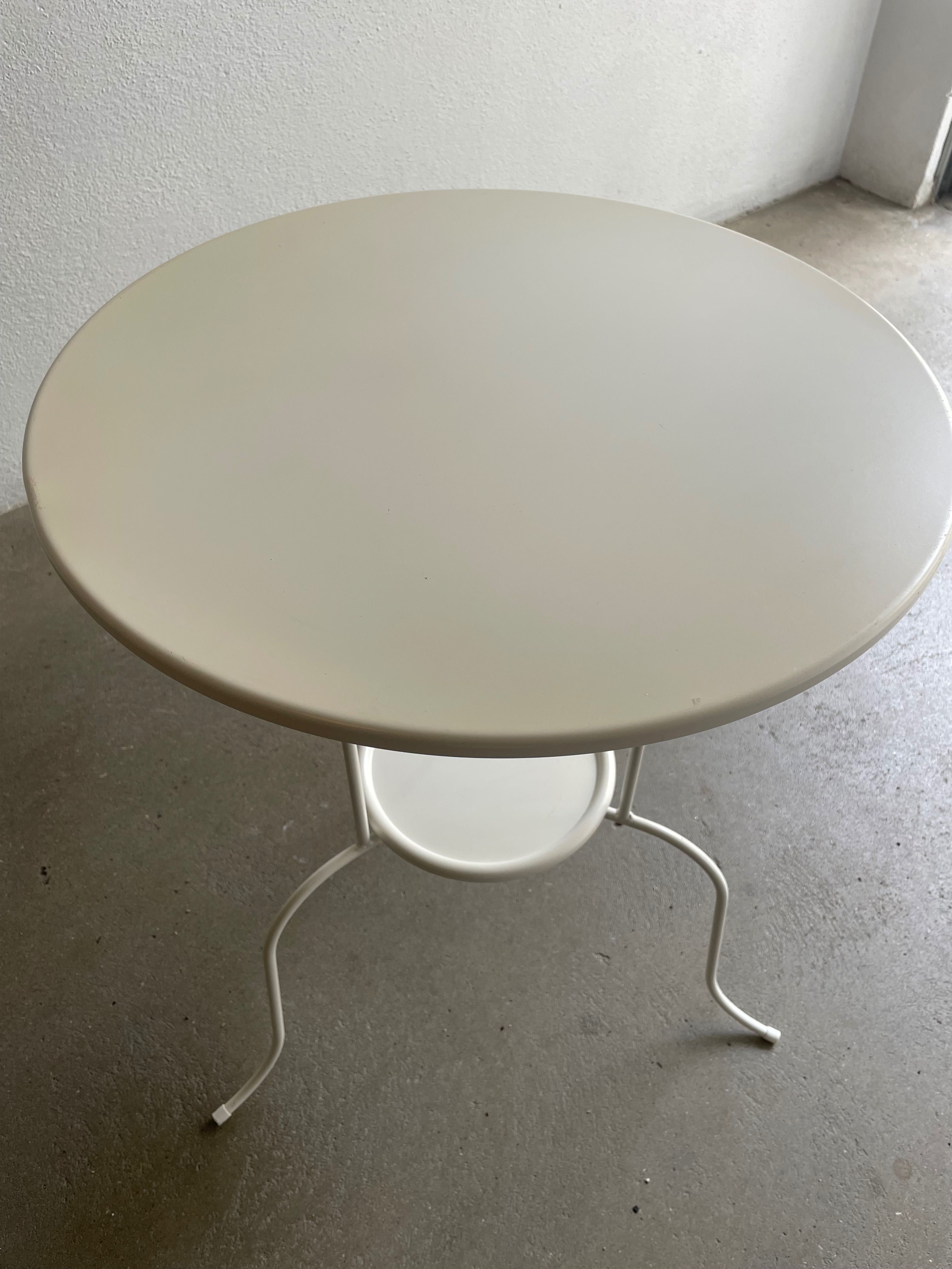 Mesa apoio metal