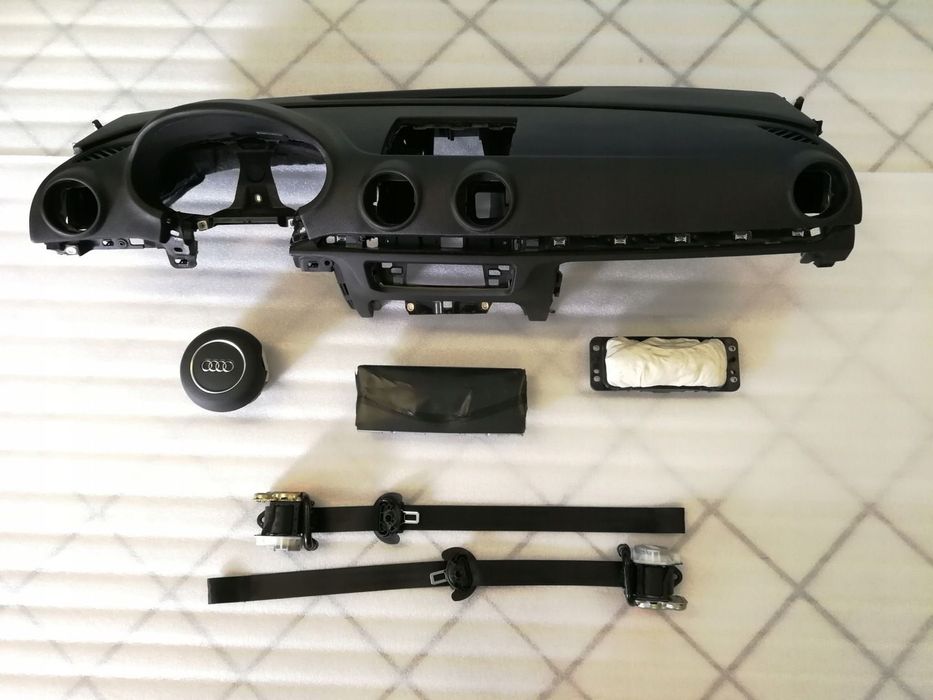 DESKA ROZDZIELCZA AUDI A3 8V PODUSZKI AIRBAG