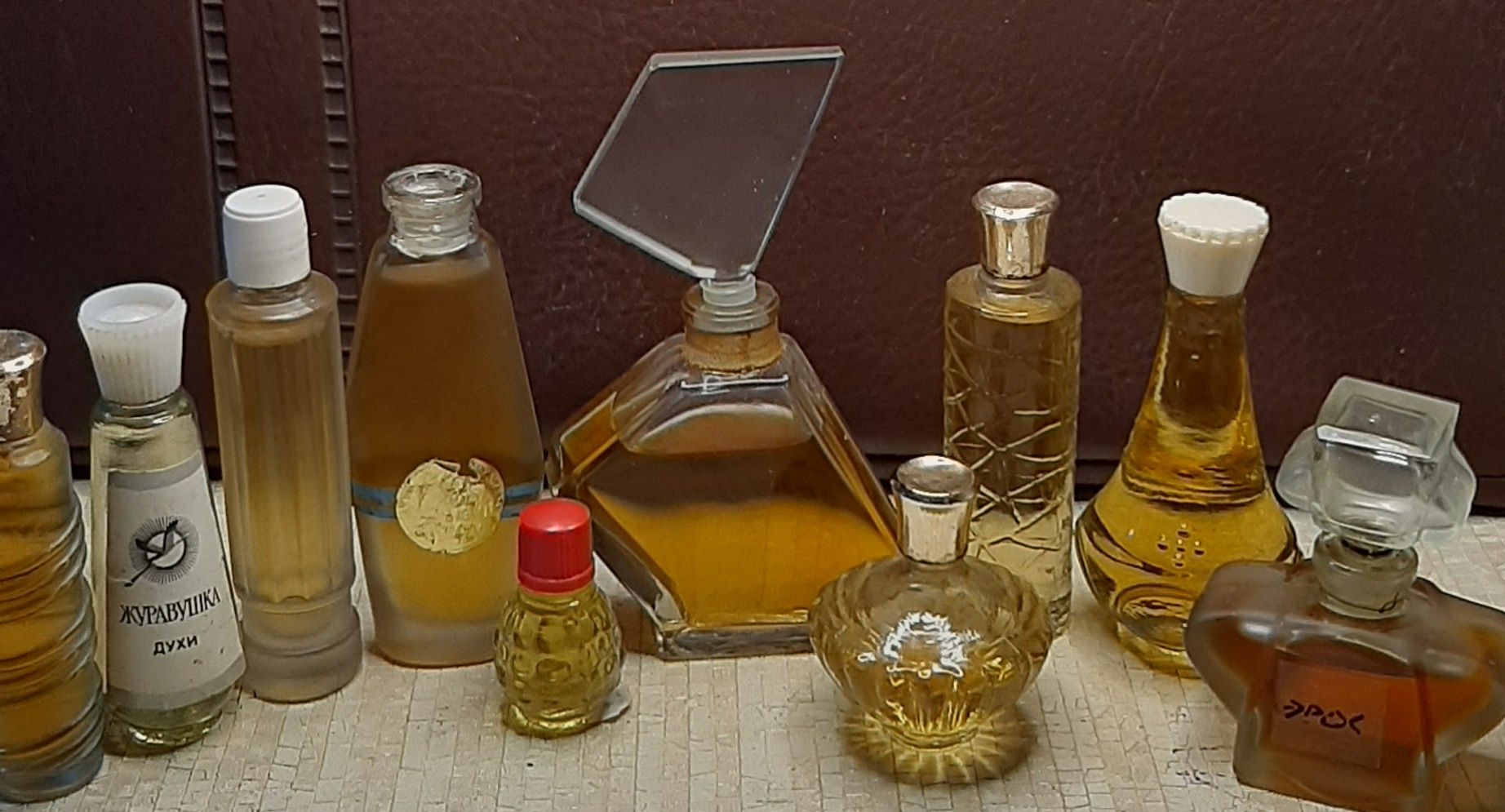 Парфюмерия времен СССР, много разной