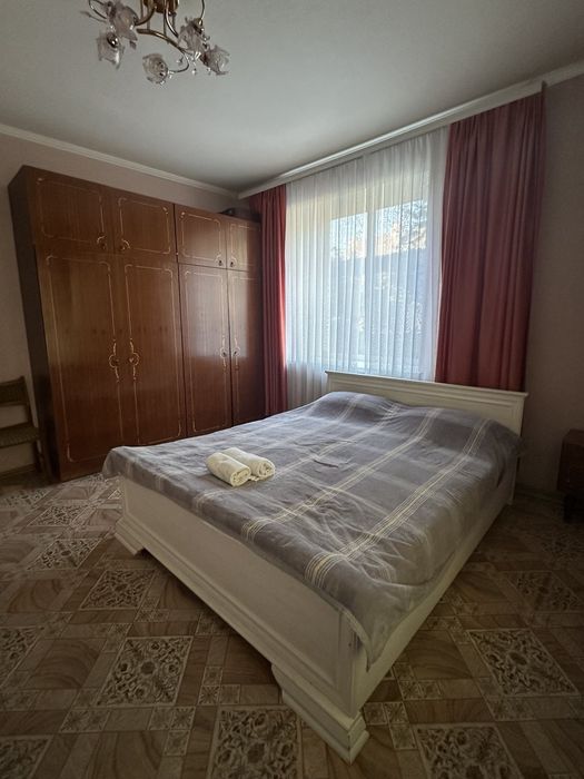 Продам 2-кімнатну квартиру. Вул.Київська,51.