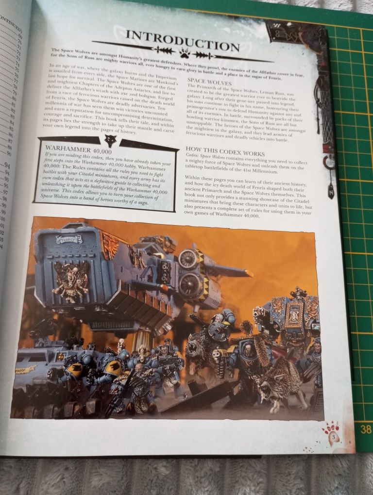 Warhammer 40k Codex Spacer Wolves uszkodzony