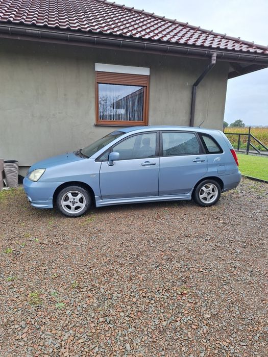 Sprzedam Suzuki Liana 1.3 benzyna o spalaniu 4,5 litra na 100km