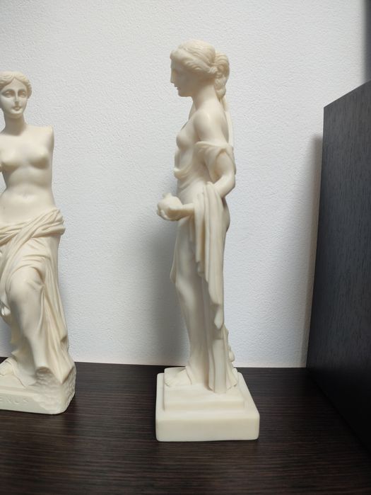 Статуетка Гера богиня грецька Юнона римська мармурова статуэтка мрамор