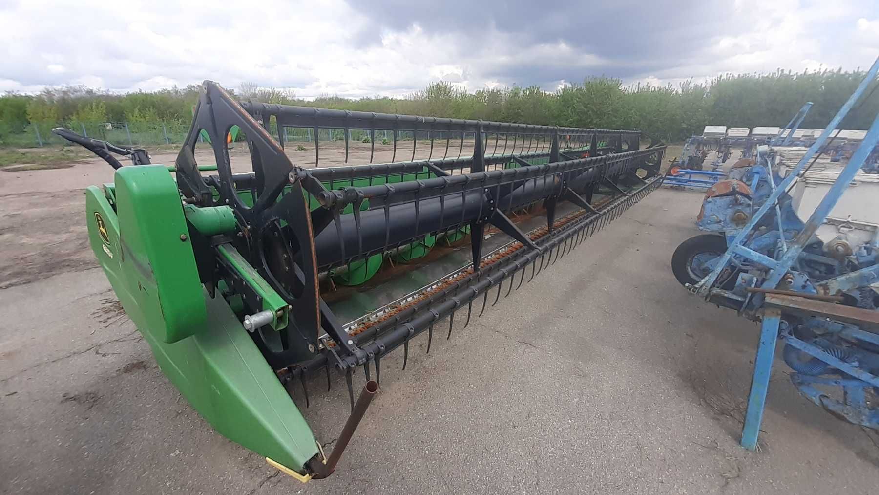 Комбайн John Deere S660 + жатка John Deere 625F Hydra Flex (7.6м)