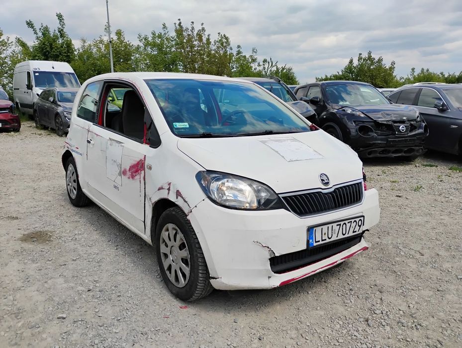 Skoda Citigo 2015r, Salonowa, 1.0 LPG. Uszk lewy przód i prawy bok. Jeździ. VAT 23%
