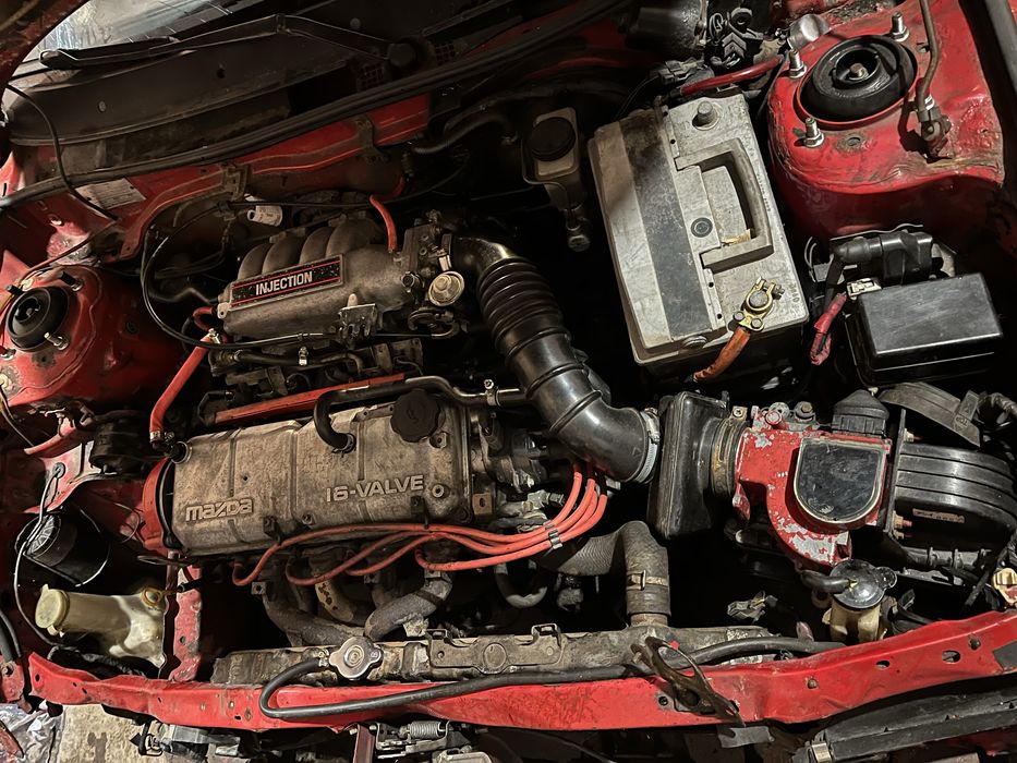 Мотор Мазда 323 B6 BG в идеальном состоянии