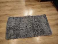Nowy szary dywan puszysty 60x120 cm