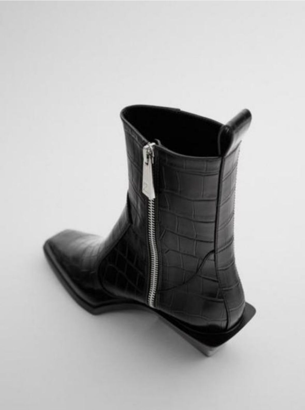 Козаки Zara 40 розмір