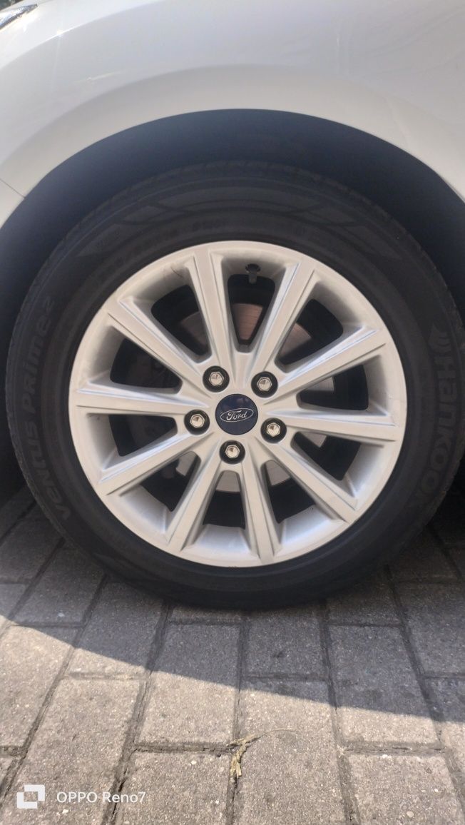 Ford focus Titanium 1.0 ecoboost 125cv • económico