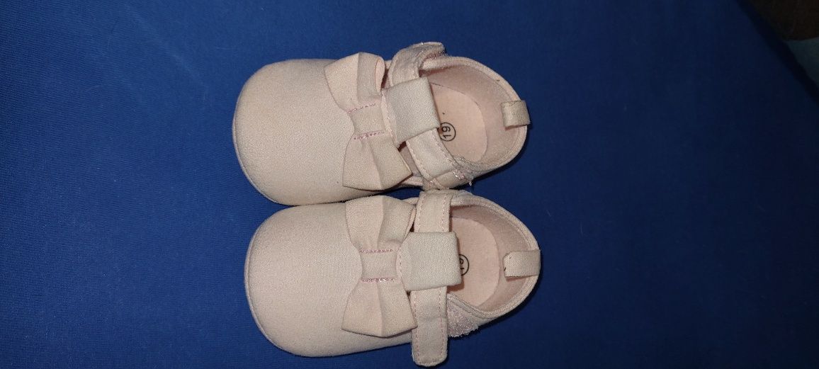 Buty niemowlęce 19