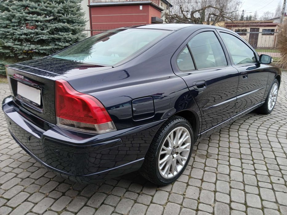 Volvo S-60 == 2,4 Benzyna == 140KM ==