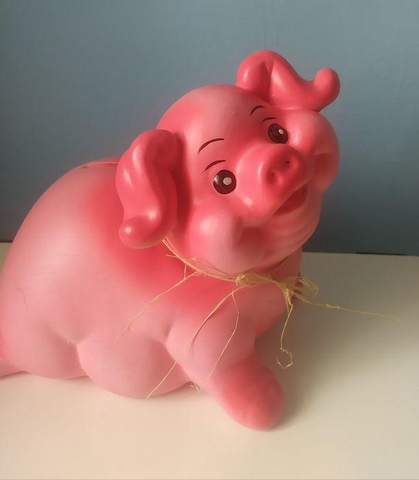 Duża ogromna skarbonka świnka