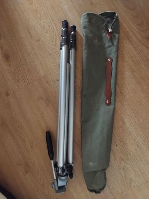 тринога для фотоаппарата часів ссср