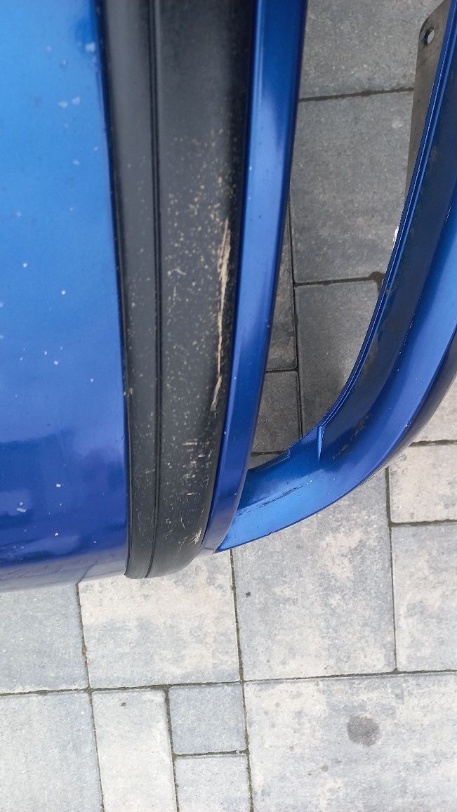 Skoda superb 1 zderzak przód przedni niebieski 9461