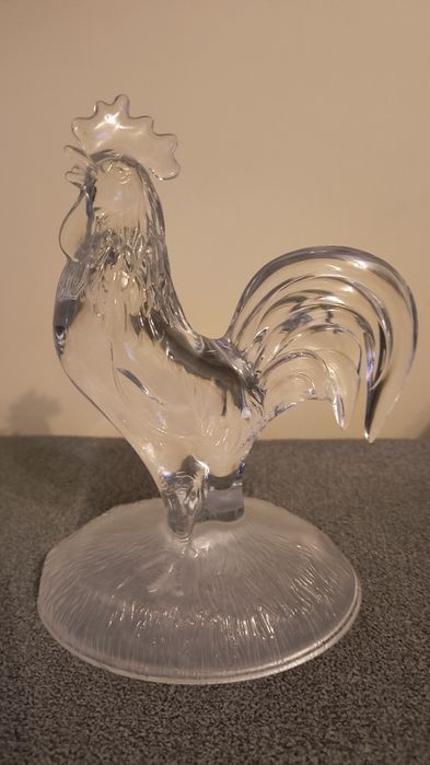 Szklana figurka koguta
