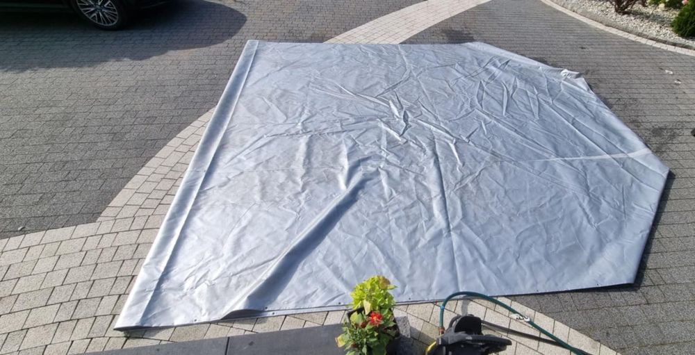 Duża plandeka na zadaszenie