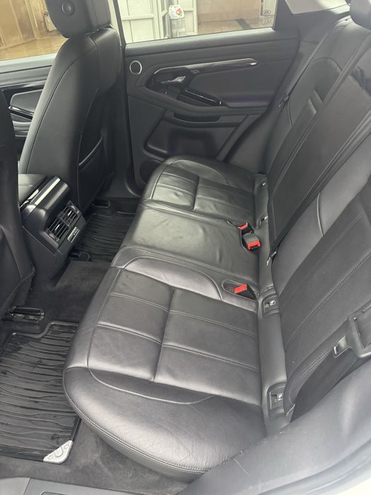 Продам Land Rover Evoque Pure