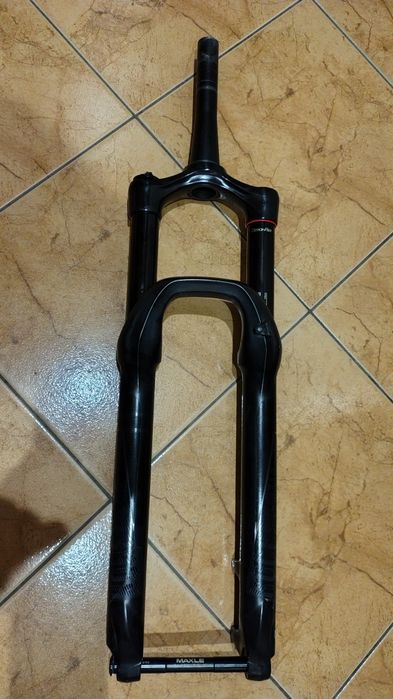 Amortyzator rowery Rock Shox Yari 160 RC 29 DebonAir