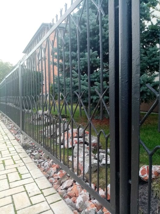 Przęsła ogrodzeniowe