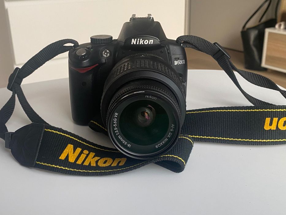 Aparat lustrzanka cyfrowa Nikon D5000