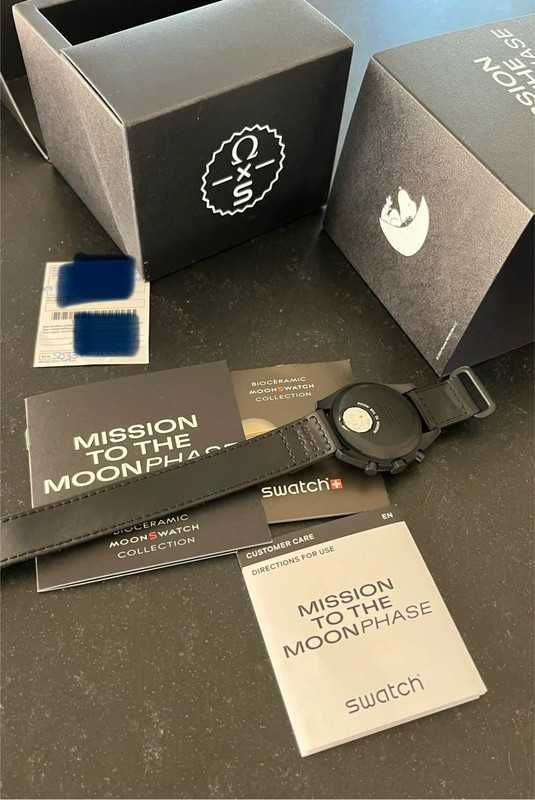 Swatch x Omega Bioceramic Moonswatch Mission To Moonphase Snoopy