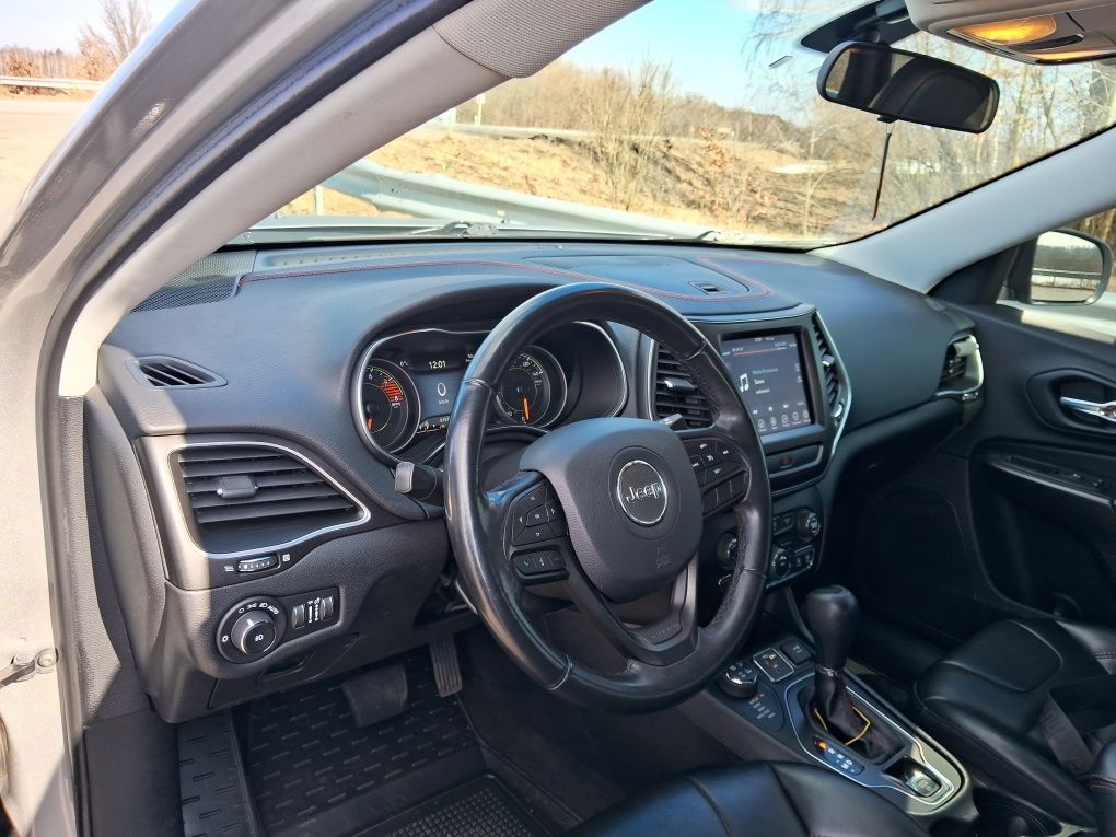 Jeep Cherokee 2019