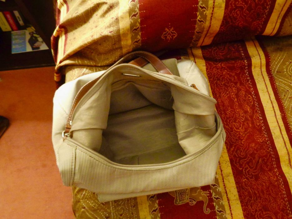 Muito prático Mala-saco leve marca francesa Boa qualidade