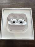 AirPods 3.