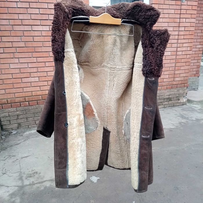 Тулуп зимний. Размер 50-52. Неношен