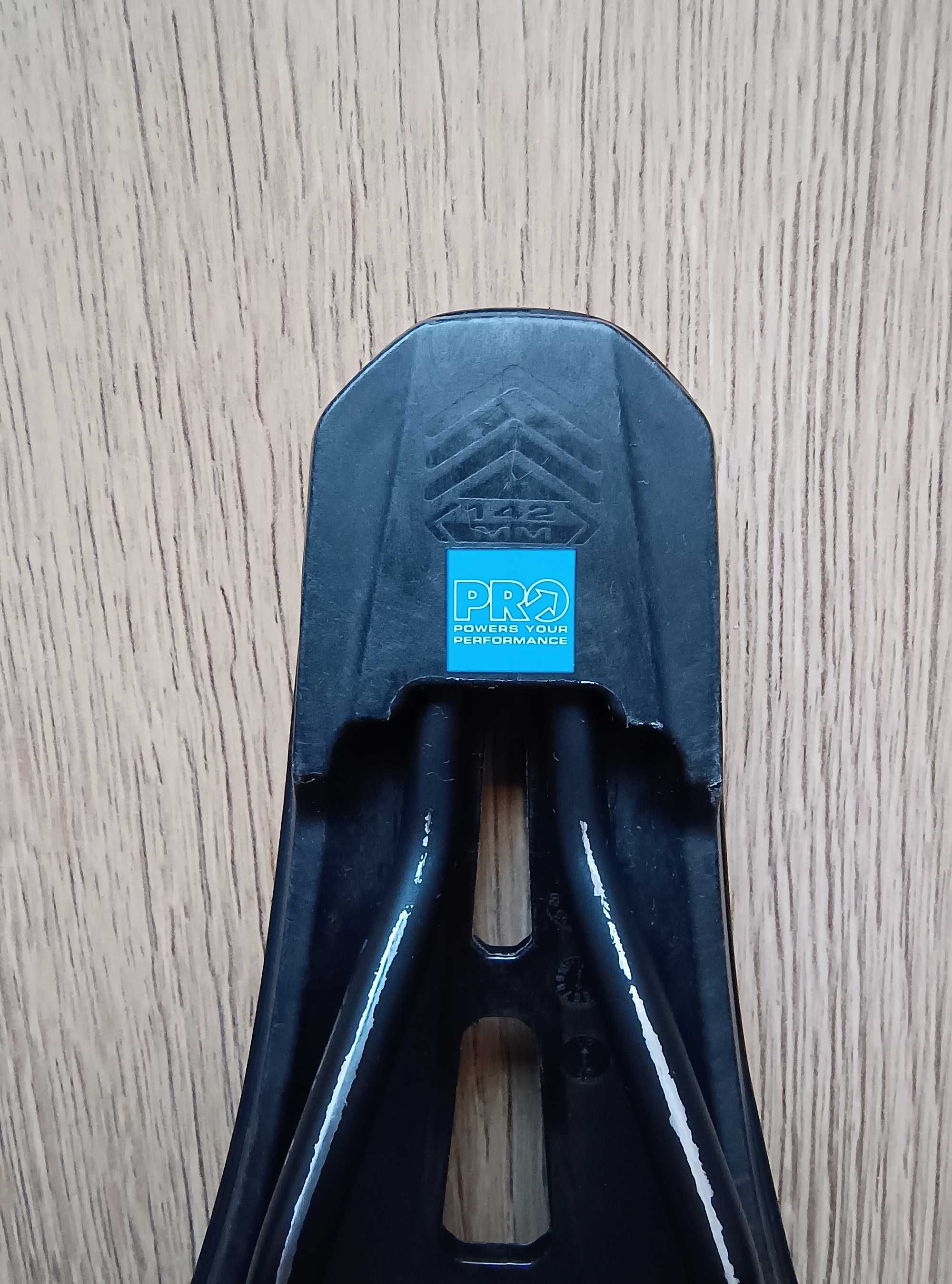 Siodełko Pro Stealth Curved Performance 142 mm