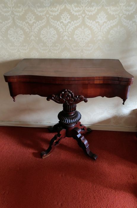 Mesa de jogo antiga