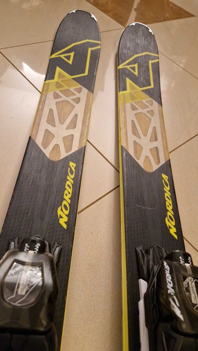 Narty Nordica NRGY 90 177cm z wiązaniami ADV - all mountain